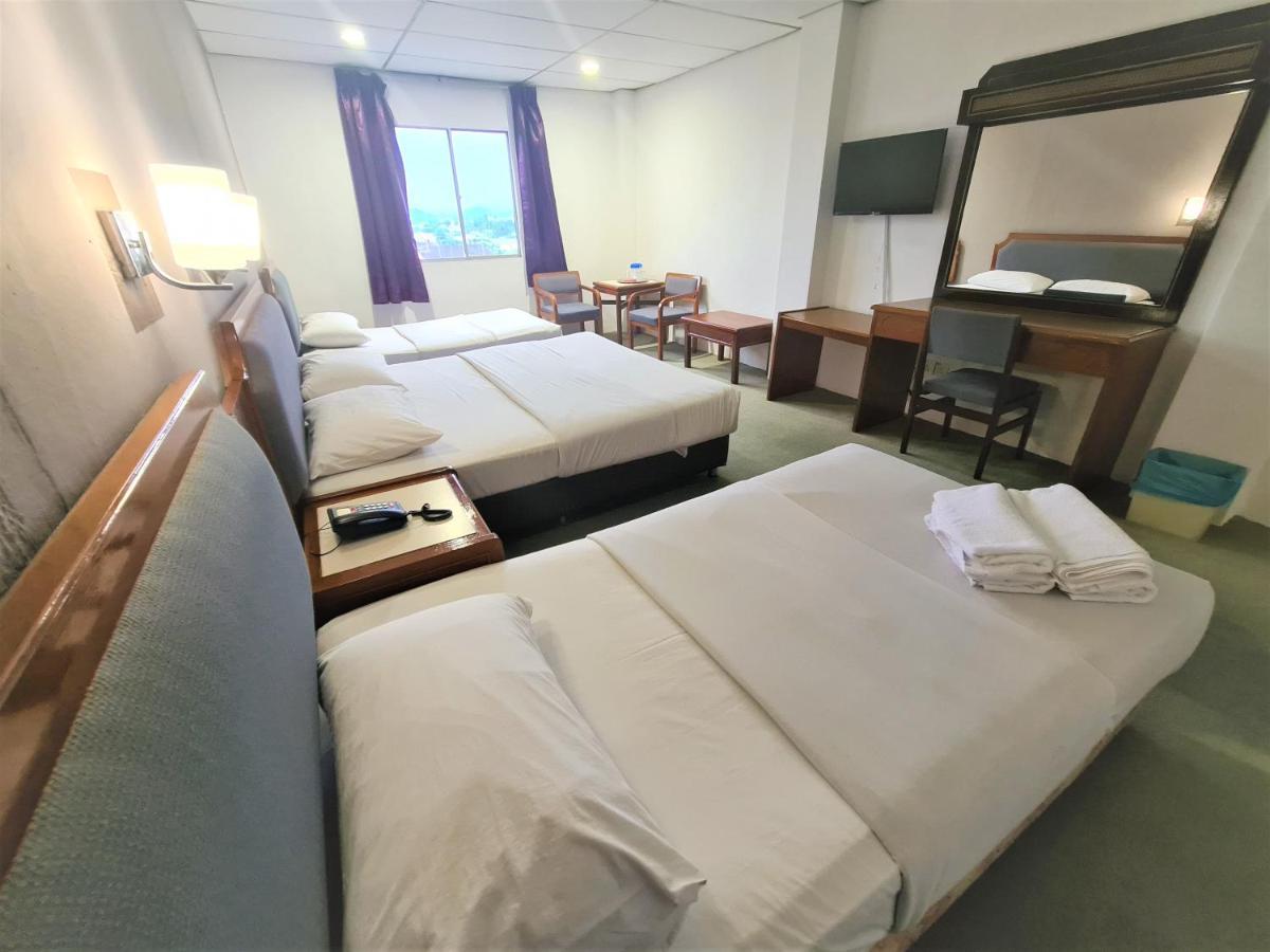 Anika Inn - Kluang Keluang Exterior foto