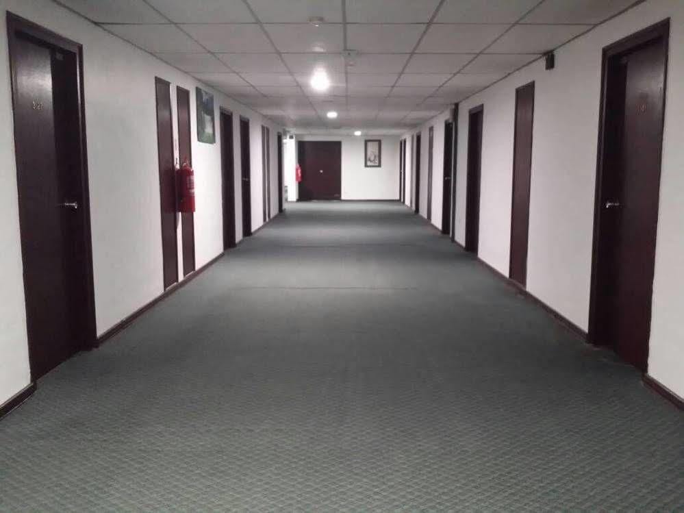 Anika Inn - Kluang Keluang Exterior foto