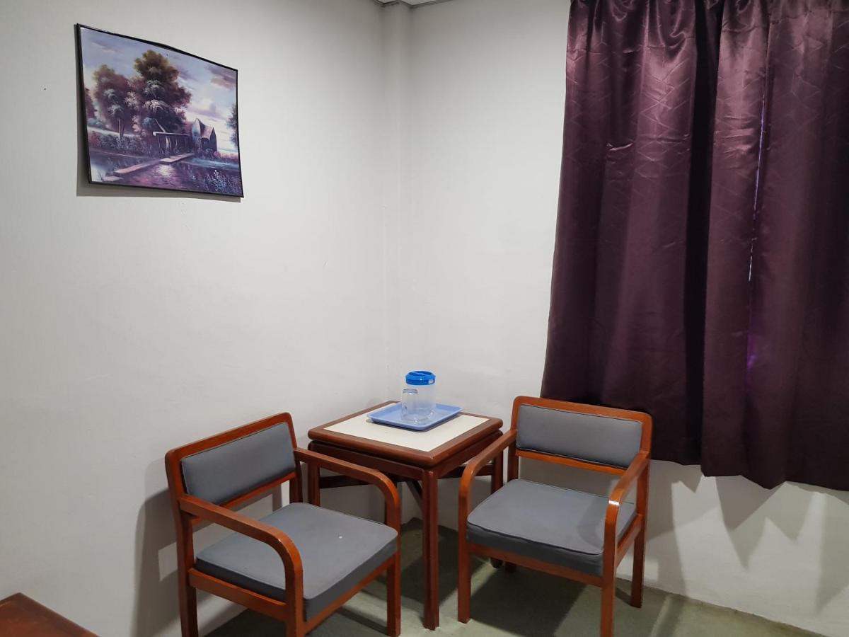 Anika Inn - Kluang Keluang Exterior foto