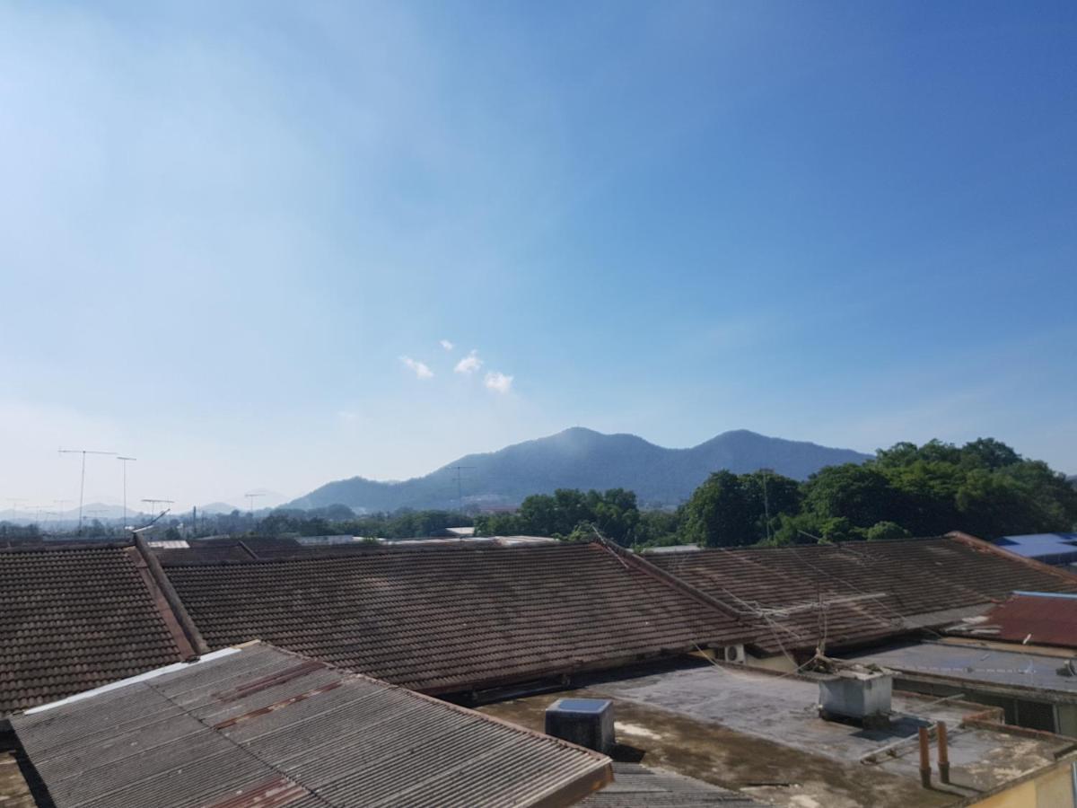 Anika Inn - Kluang Keluang Exterior foto